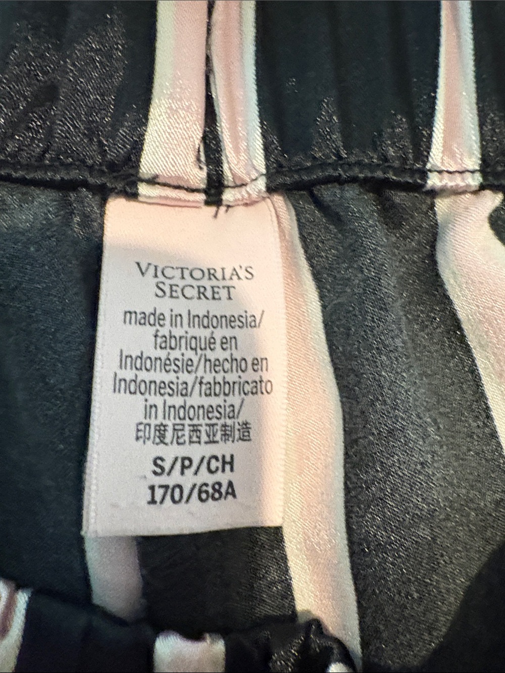 Victoria Secret bundle - Picture 3 of 4